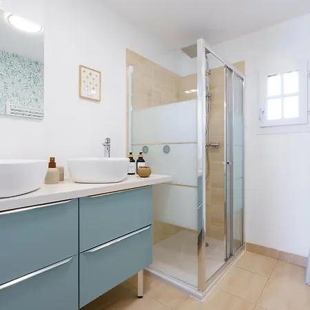 Le Pavillon Emeraude - Jardin - Parking Prive Prive - Proche Chantilly & Parc Asterix - Kids Friendly Jeux Babyfoot Tram-poline - Rer D Direct Paris Coye-la-Forêt