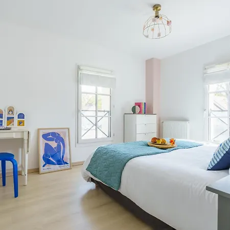 Apartment Le Pavillon Emeraude - Jardin - Parking Prive Prive - Proche Chantilly & Parc Asterix - Kids Friendly Jeux Babyfoot Tram-poline - Rer D Direct Paris Coye-la-Foret